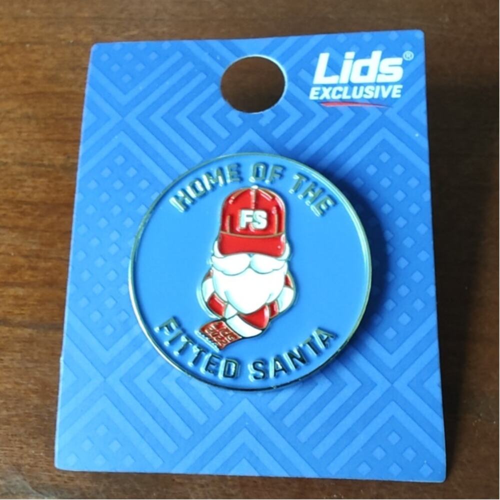 Lids Exclusive Home of the Fitted Santa Enamel Pin New 2022 Christmas